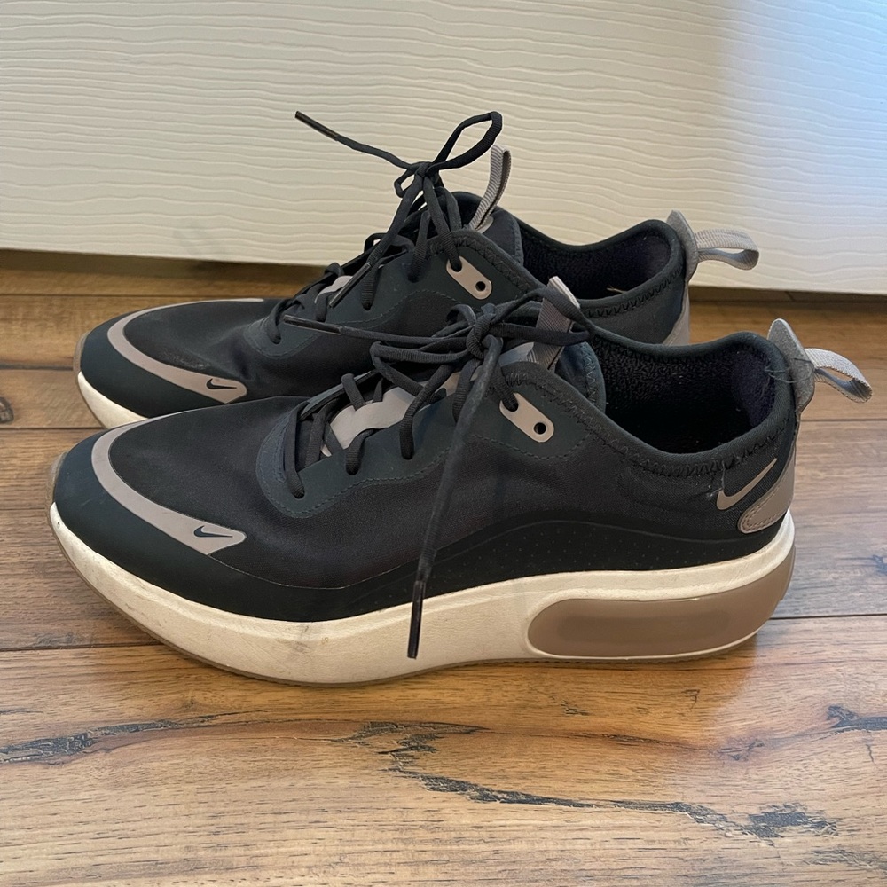 Nike shoes